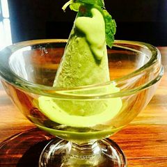 A picture of Pistachio kulfi.