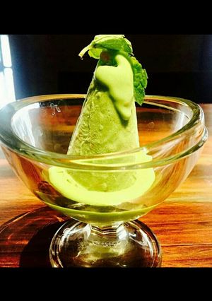 A picture of Pistachio kulfi.