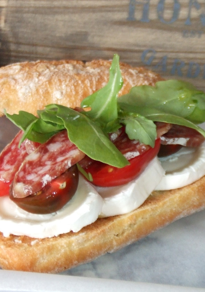 Una foto de Bocadillo fácil para picnic