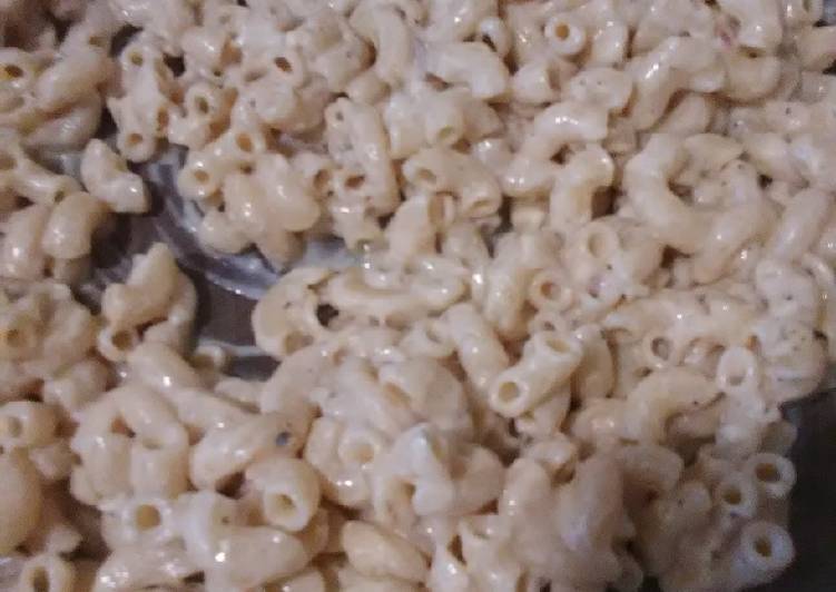 Recipe of Super Quick Homemade Creamy Garlic Parmesan pasta