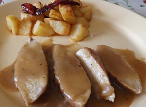 Foto principal de Solomillo de cerdo con salsa de cebolla al whisky