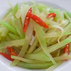 A picture of Tumis labu siam sederhana.