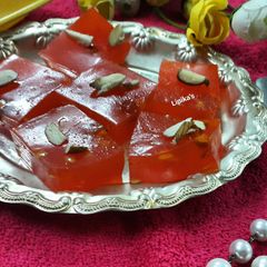 A picture of Karachi halwa.