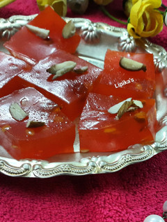A picture of Karachi halwa.