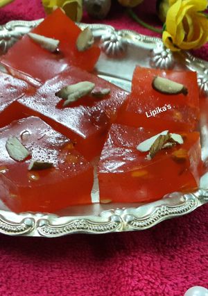 A picture of Karachi halwa.