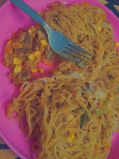 A picture of Cheesy noodles.