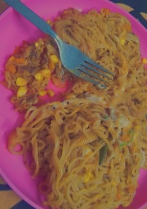 A picture of Cheesy noodles.