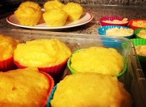 Foto di Muffin senza zucchero con mele e carote!