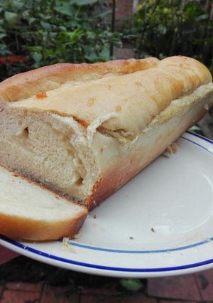 Una foto de Pan brioche relleno de crema pastelera