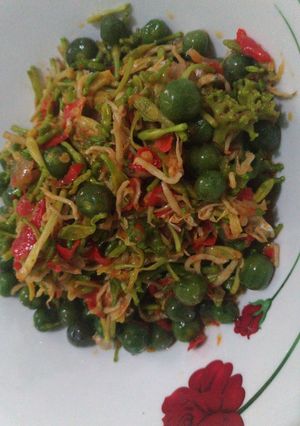 Foto resep Tumis bunga pepaya leunca dan teri medan