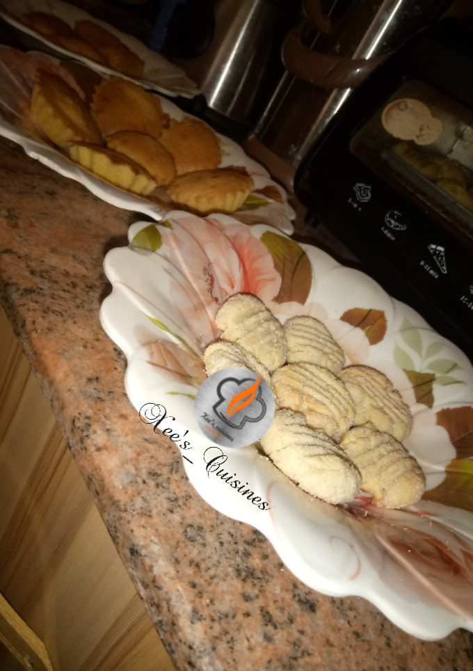 A picture of Simple homemade cookies.