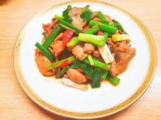 蔥爆豬老鼠肉(豬中里肌肉)