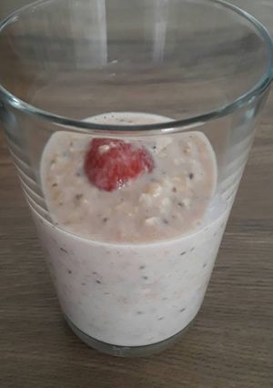 Szamócás zabkása recept fotója