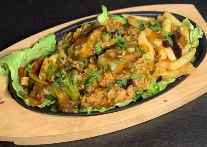 Paneer Chilli Sizzler Recipe by Deepika Patil Parekh Cookpad