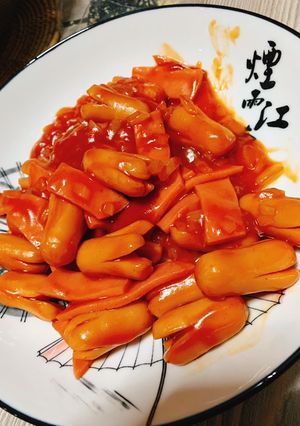 รูปของ ไส้กรอกผัดซอส 🌭