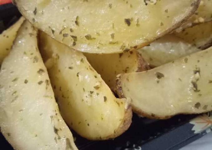 Bagaimana cara buat Potato Wedges yang gurih