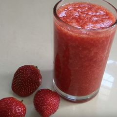 A picture of Strawberry Shake.