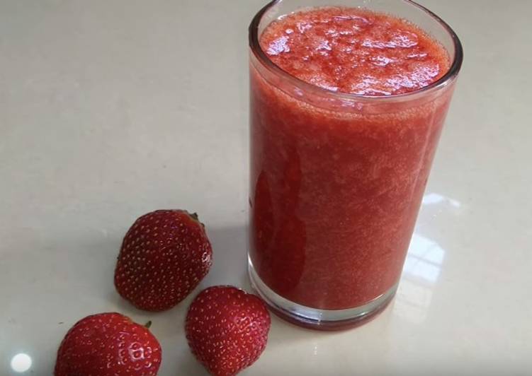 Recipe of Perfect Strawberry Shake