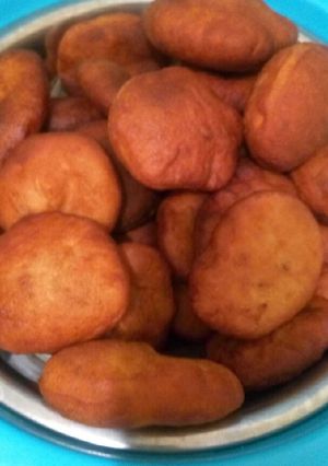 A picture of Cinnamon and giner mandazi.