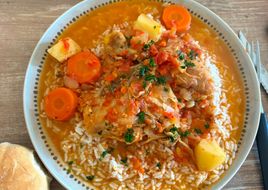 Estofado de pollo con papas y arroz 🥘🫶🏻✨