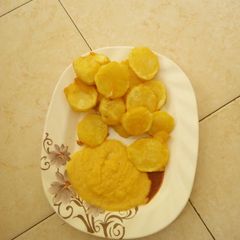 Viazi vya slice n chutney A picture of Viazi vya slice n chutney.