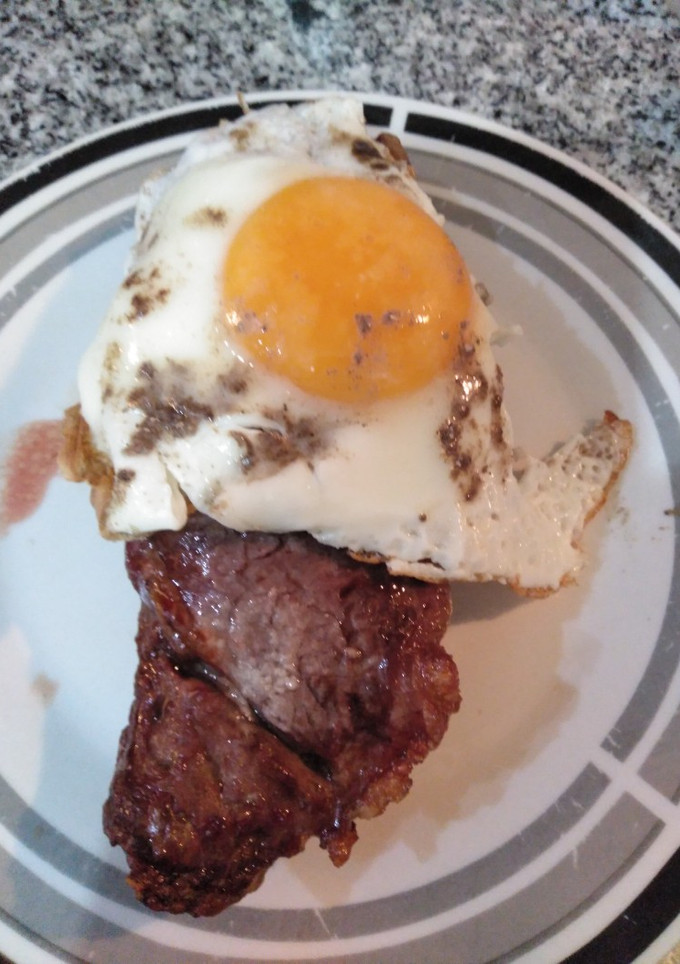 Una foto de Bife de chorizo a caballo