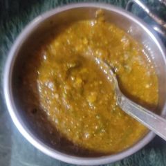 A picture of Green chutney.