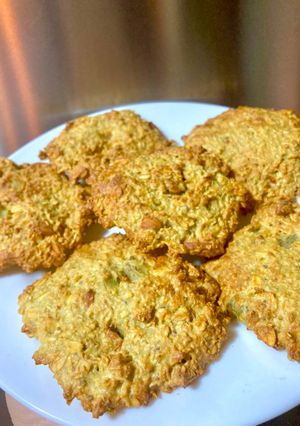 Una foto de Galletones de avena, kiwi y almendras