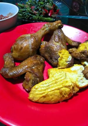 Foto resep Ayam ungkep bumbu kuning