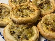 A picture of mushroom and leeks