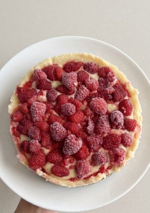 Una foto de Tarta de Frambuesa y Crema de Limón 20 cm