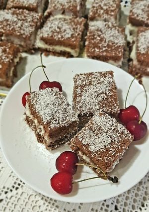 Foto di Quadrottini con crema al mascarpone