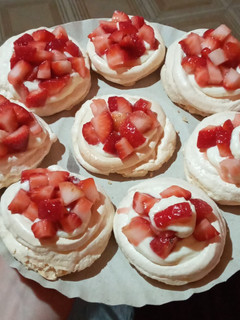 Una foto de Mini Pavlovas