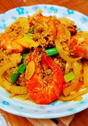 咖哩鮮蝦 的食譜成品照片