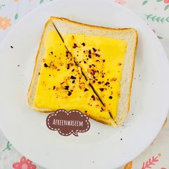 Instant double cheese spread sandwiches A picture of Instant double cheese spread sandwiches.