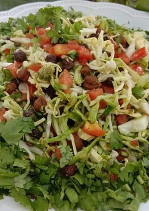 A picture of Cheakpea Cabbage Salad.
