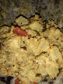 சுரைக்காய் பருப்பு கூட்டு (Suraikkai paruppu koottu recipe in tamil) செய்முறை முக்கிய புகைப்படம்