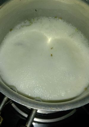 A picture of Elaichi milk.