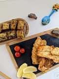 Filetes de peixe espada preto com milho frito