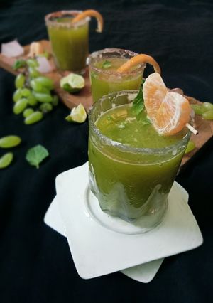 কমলা আঙ্গুর মসালা পাঞ্চ(orange grapes masala punch recipe in bengali) রেসিপির প্রধান ছবি