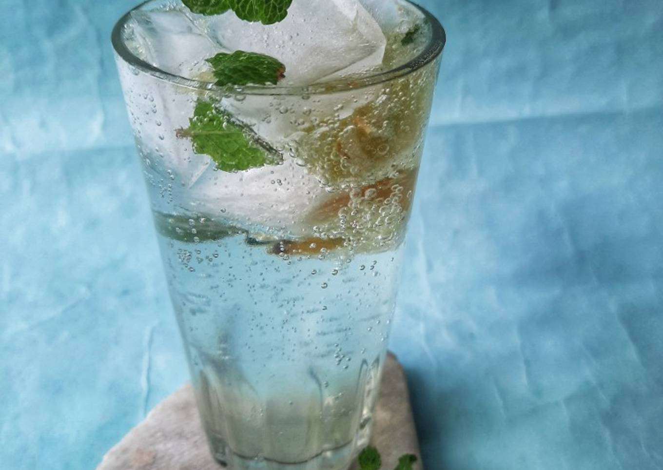 Virgin mojito