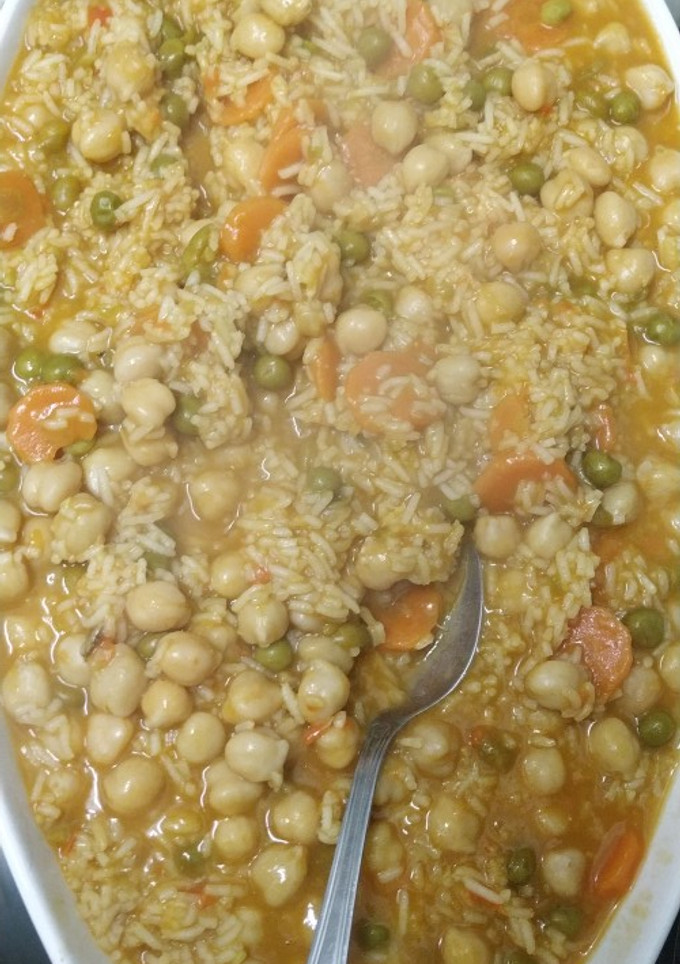 Una foto de Arroz Caldoso de verduras y garbanzos Thermomix