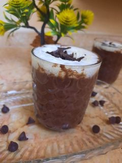 صورة لوصفة هوت شوكليت او مشروب الشوكولاتة الساخن hot chocolate🧋🧋