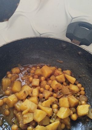 ఆలూ పీస్ నూతన curry செய்முறை முக்கிய புகைப்படம்