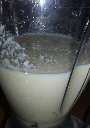 Una foto de Licuado de banana, manzana y coco
