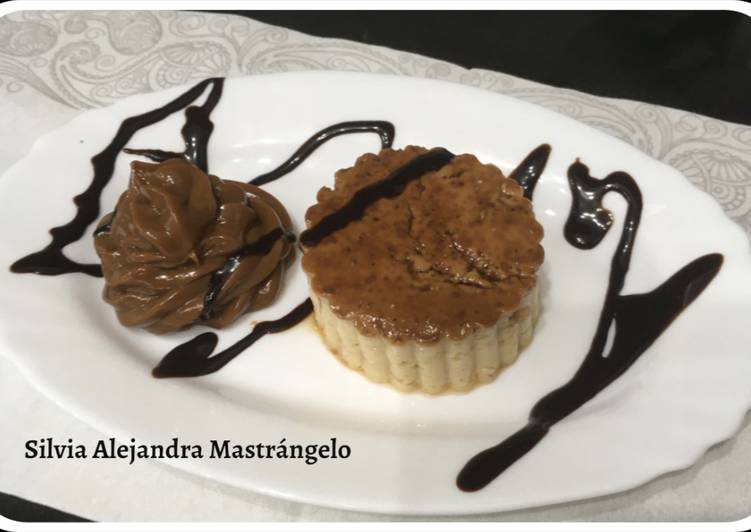 Flan casero con dulce de leche
