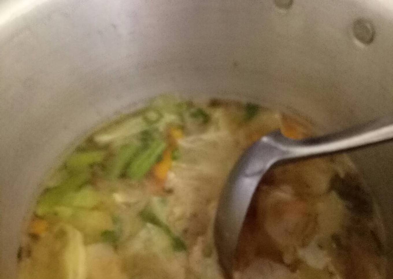 Sup sayur tanpa monosodium glutamat