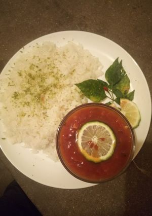 A picture of Mint rice and mild chilly soup.