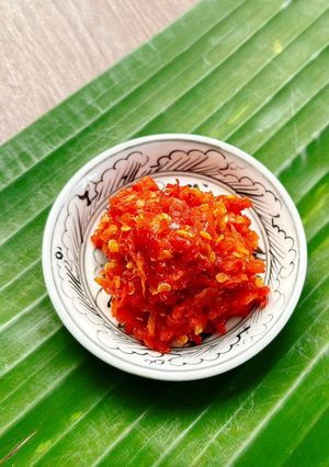 Hình của món Ớt rim đa dụng dùng kèm bún mì miến.