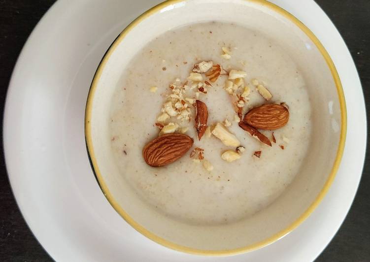 Recipe of Homemade Milk oats porridge